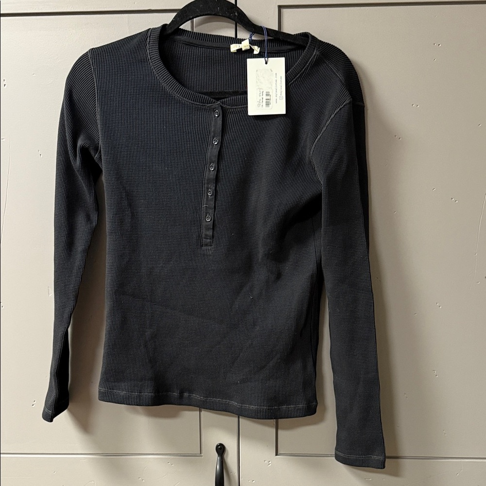 Leallo Black Long Sleeve Henley Shirt